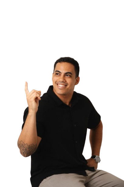 Vinicius apontando para cima com plano alimentar